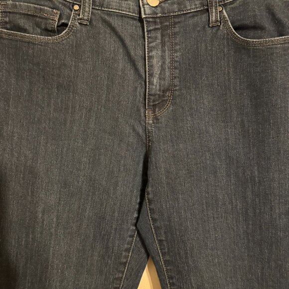DKNY WOMEN'S JEANS SIZE: 8 #1 - Picture 3 of 8